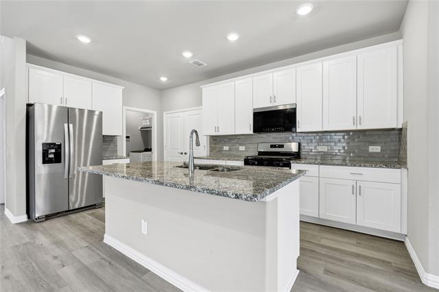 Building Photo - 5202 Bonanza Dr