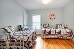 Building Photo - 1300 Dodge St