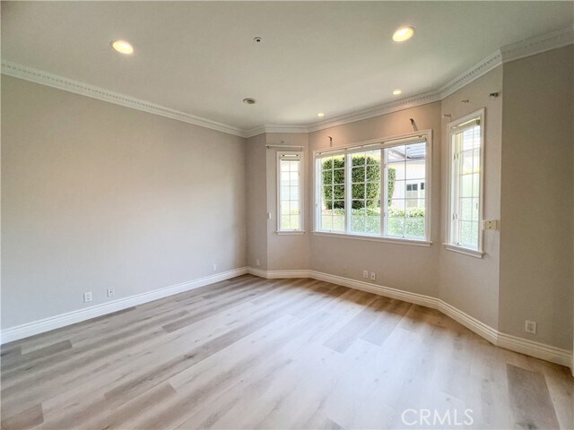 Building Photo - 270 W Lemon Ave