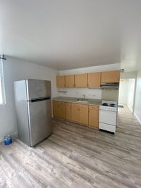Building Photo - Convenient 1 Bedroom, 1 Bath, 1 Parking  Near Waikiki