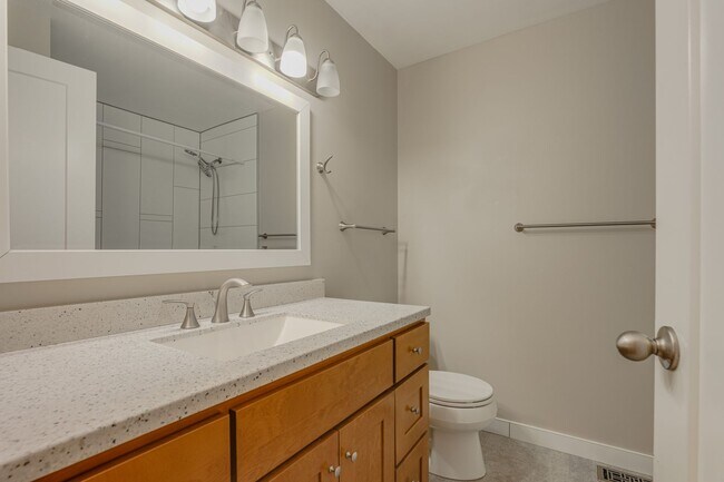 Building Photo - 4409 S 292nd St