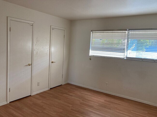 Building Photo - 975 Murrieta Blvd