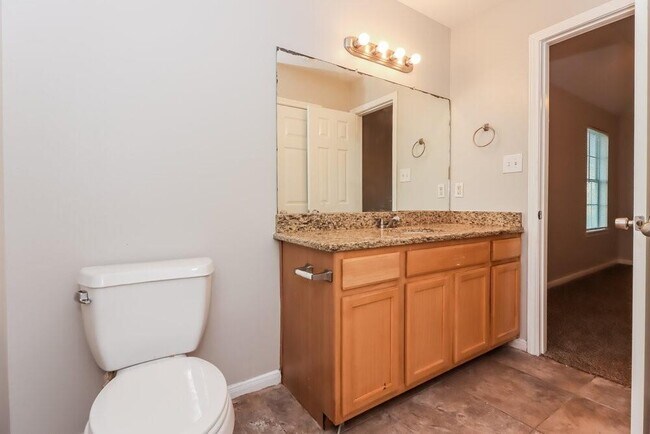 Building Photo - 4906 N Cancun Dr