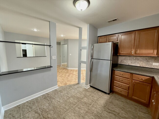 Building Photo - 1550 Sandpebble Dr