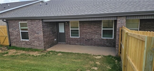 Building Photo - 6807 Toby St