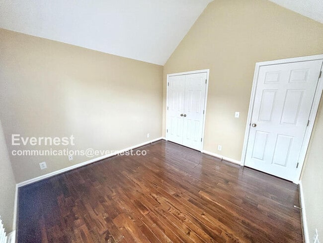 Building Photo - 6752 Sugar Hill Dr