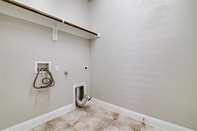 Building Photo - 575 Kara Dr