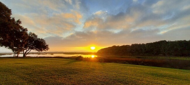 Building Photo - 31 Aledo Ct