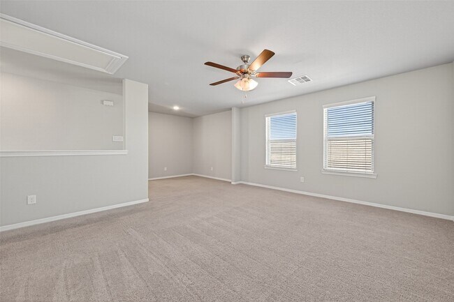 Building Photo - 25527 Valverdant Ct