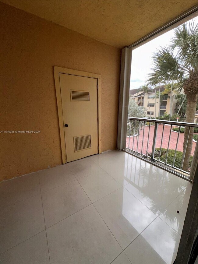 Building Photo - 15320 SW 106th Terrace