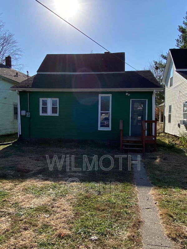 Building Photo - 510 W 5th St