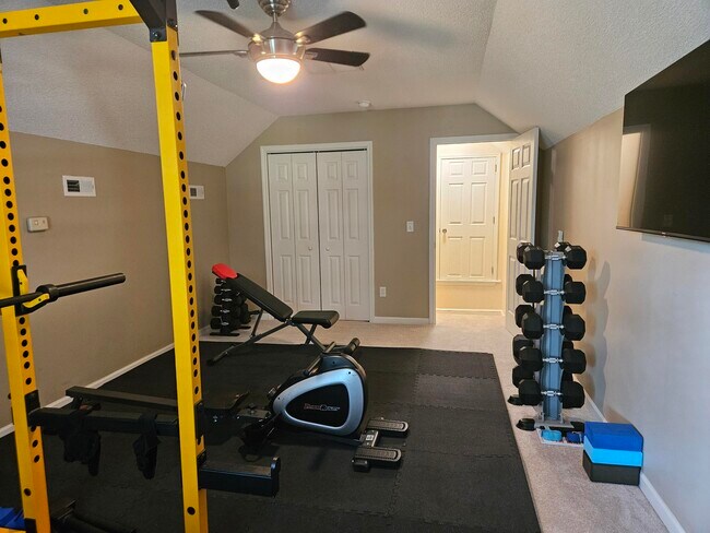 Building Photo - 2947 Sylvan Way
