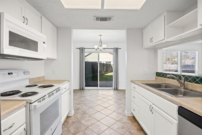 Building Photo - 2630 Alcott Ln