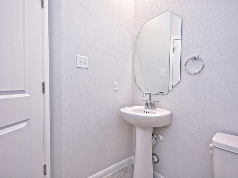 Building Photo - 13602 Rosebud Isle Dr