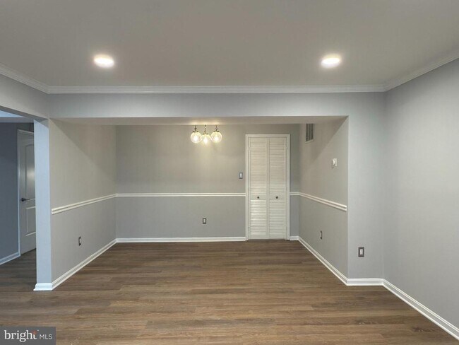 Building Photo - 3945 Wilcoxson Dr