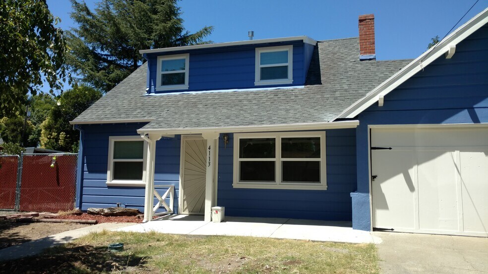 Building Photo - 4113 Cobblestone Drive