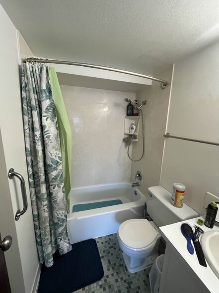 Building Photo - 1080 Patterson St