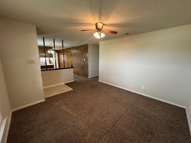 Building Photo - 204 Karem Cir