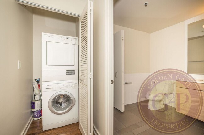Building Photo - SoMa - 1 BR, 1 BA Condo 759 Sq. Ft. - 3D V...
