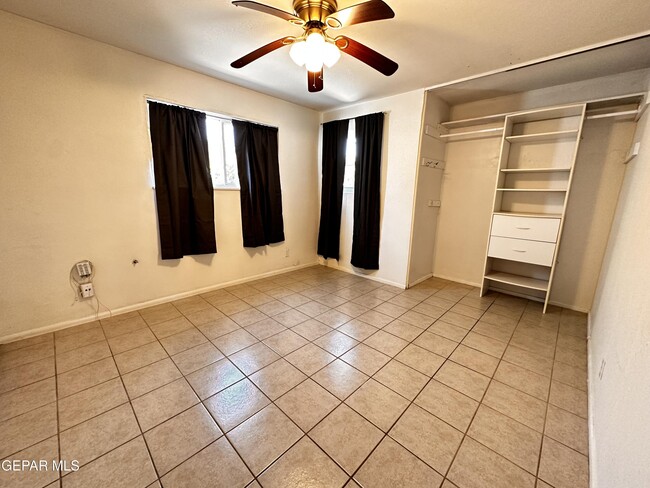 Building Photo - 1516 Elmhurst Dr