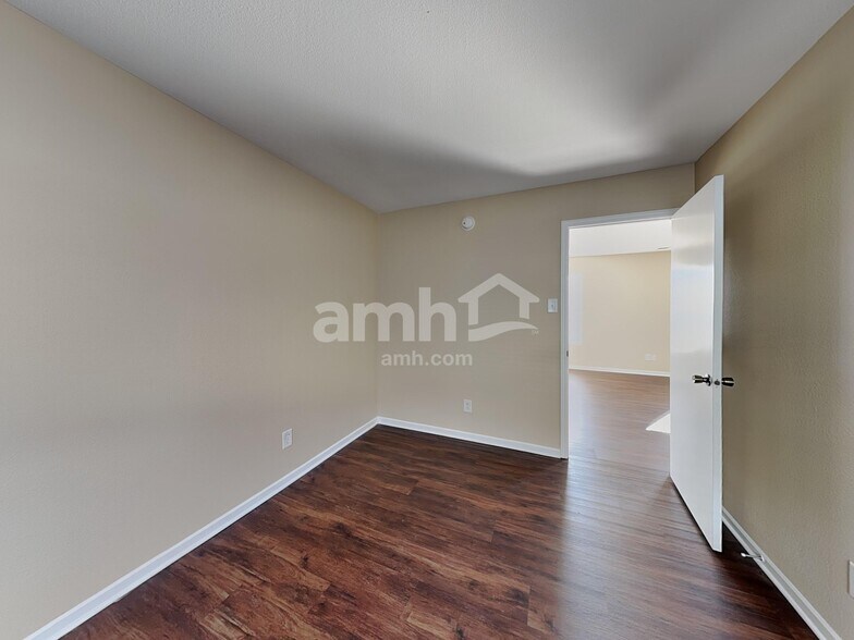 Building Photo - 8349 Sansa St