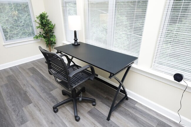 Building Photo - 2431 Brisbane Woods Way