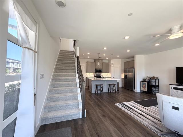 Building Photo - 760 Cavitt Ct