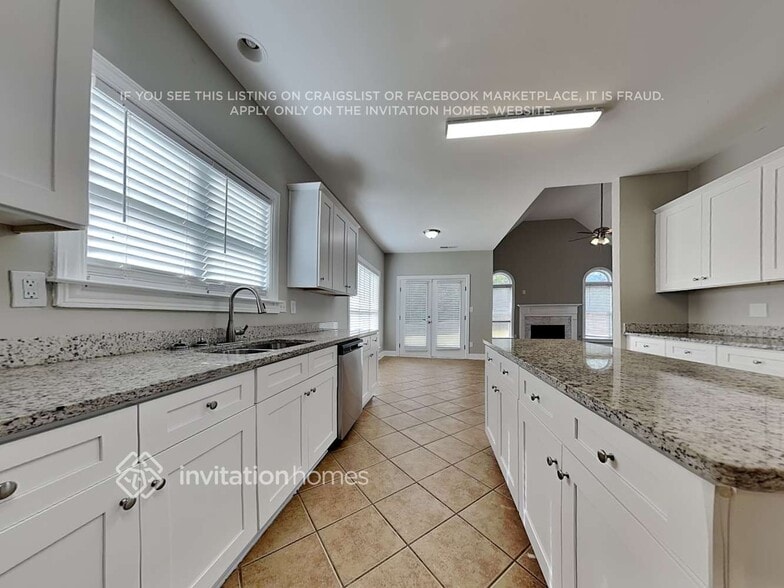 Building Photo - 1135 Rowanshyre Cir