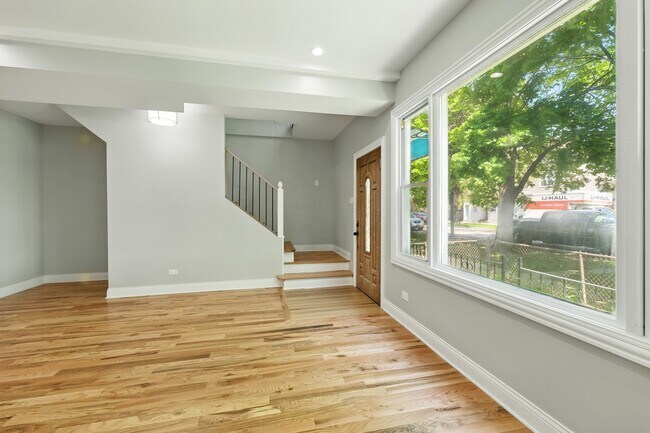 Building Photo - 2938 48th Ct