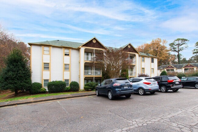 Building Photo - 2011 Quaker Landing