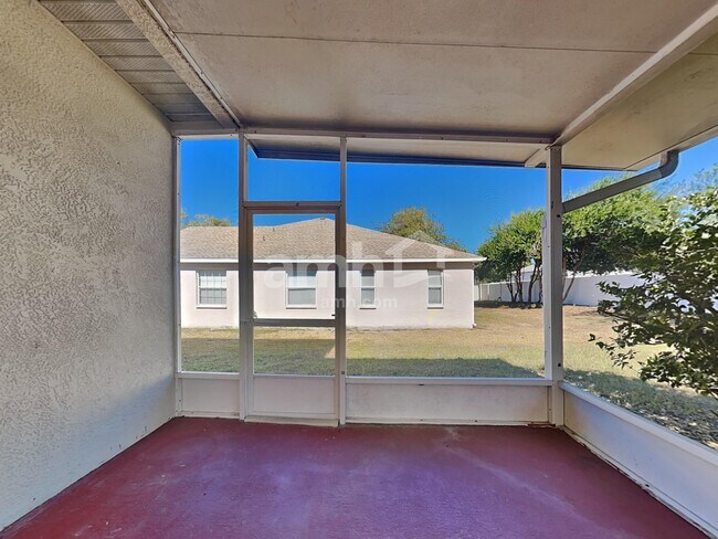 Building Photo - 716 Grand Canyon Dr