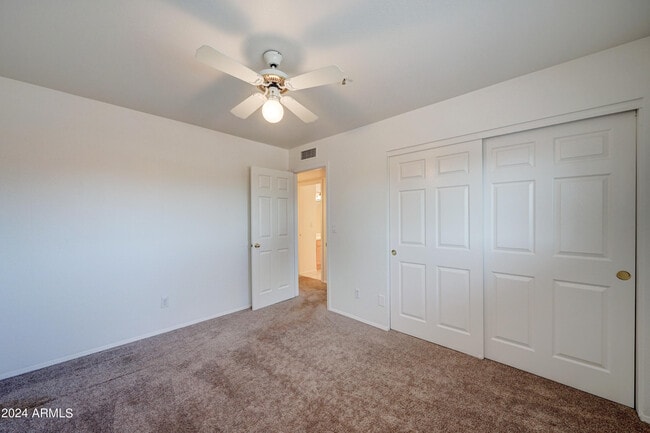 Building Photo - 8804 E Charter Oak Dr