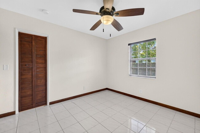Building Photo - 2060 Tropic Isle