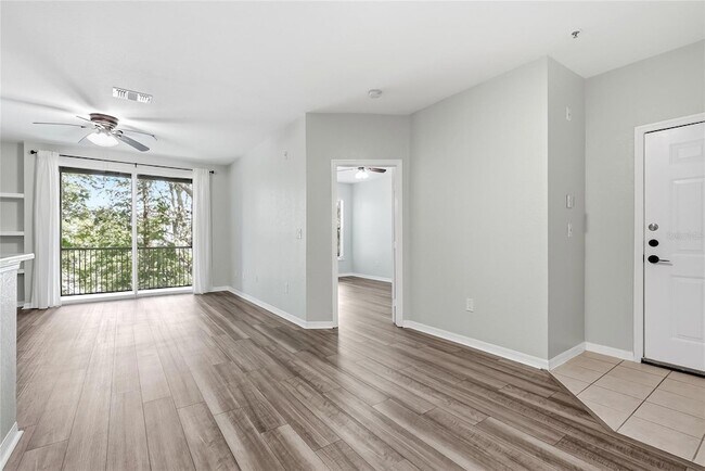 Building Photo - 5511 Legacy Crescent Pl