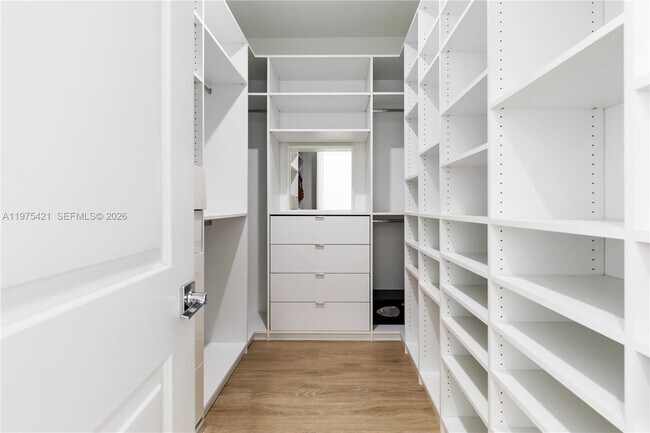 Building Photo - 4301 NW 81st Ct