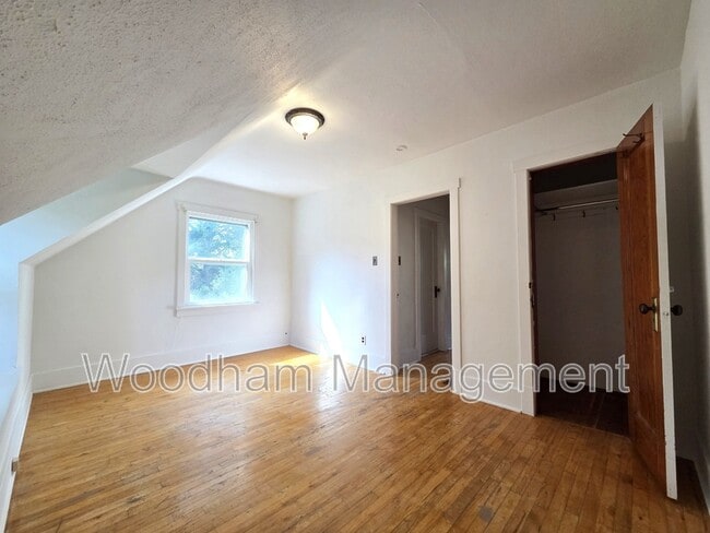 Building Photo - 5782 Bridger Canyon Rd