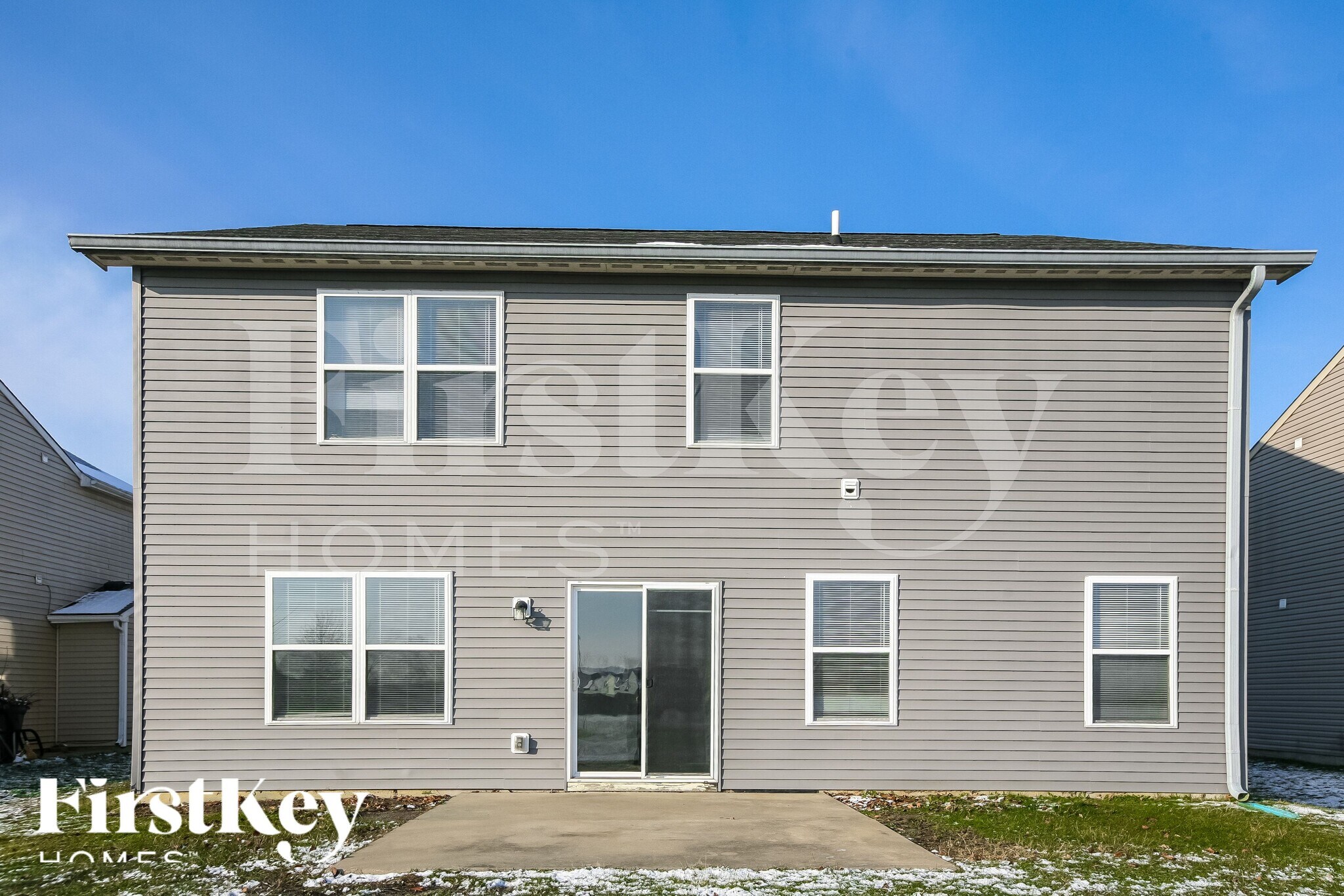 Building Photo - 1451 Round Lake Rd