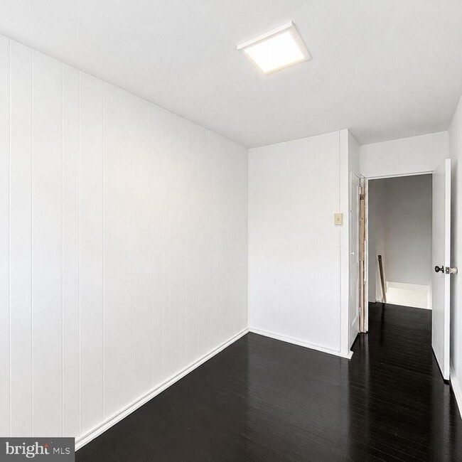 Building Photo - 1419 Lardner St