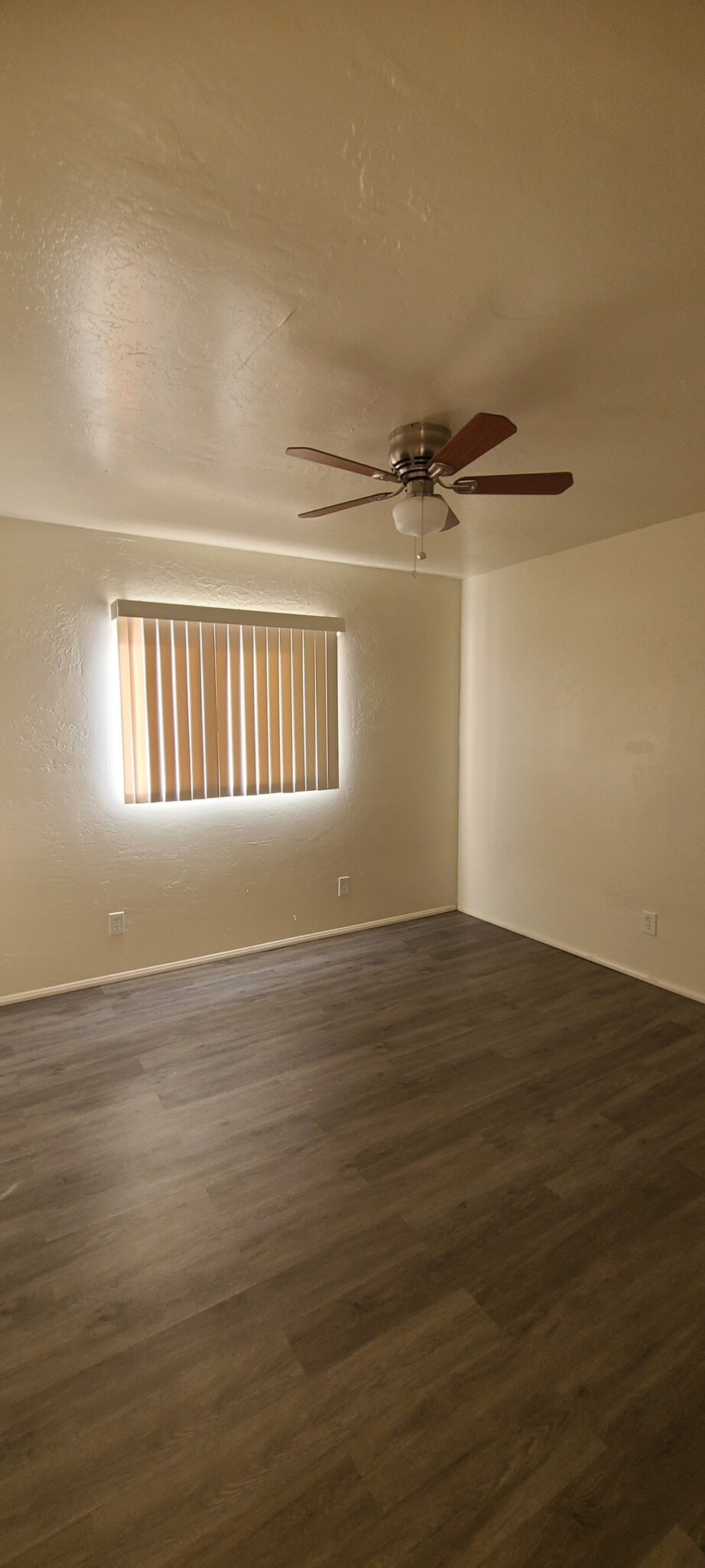 Building Photo - 1535 E 29th Ave