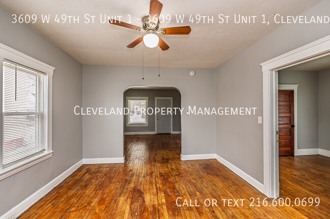 Building Photo - Renovated West Cleveland Duplex