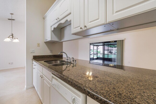 Building Photo - 22 Walcott Dr