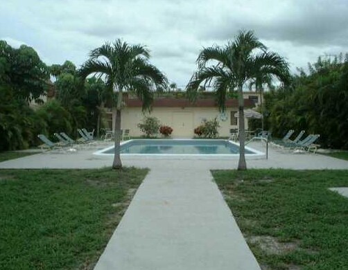 Building Photo - 6534 SW 41st St