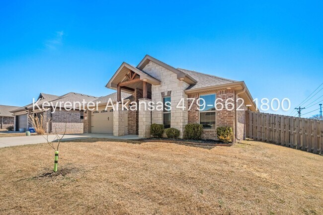 Building Photo - Gorgeous 4-Bedroom Home with Stainless Appliances & Pond View