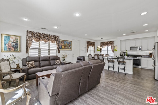 Building Photo - 21757 Bene Dr