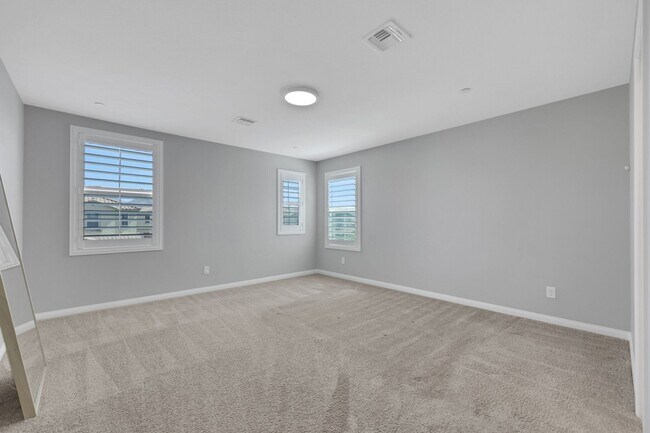 Building Photo - Gorgeous 3 bedroom Inspirada home
