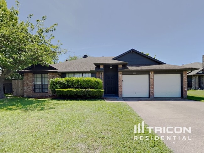 Primary Photo - 212 Sunset Dr