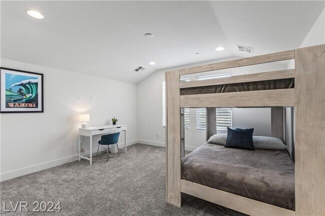 Building Photo - Elevated Desert Living with Strip & Mountain Views – Fully Furnished 6-Bedroom Retreat!