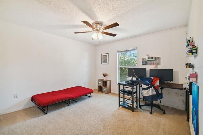 Building Photo - 5840 Mariposa Dr