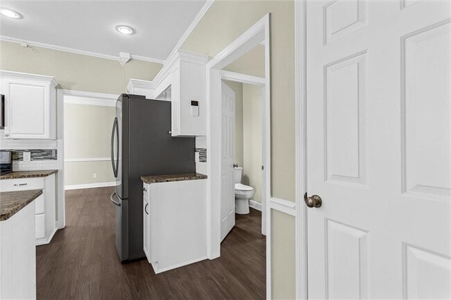 Building Photo - 11395 Brookhollow Trail