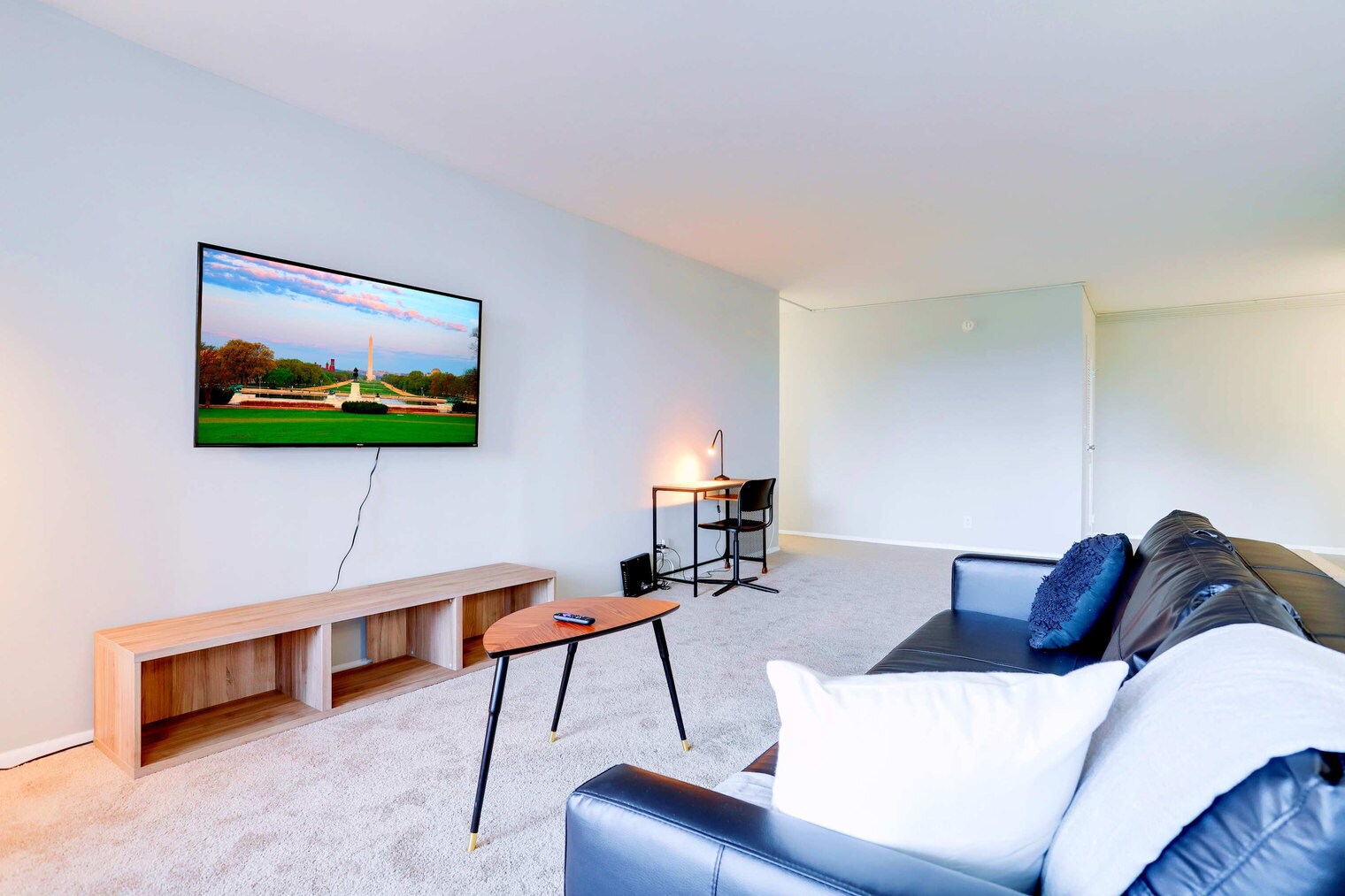 Building Photo - 2111 Richmond Hwy